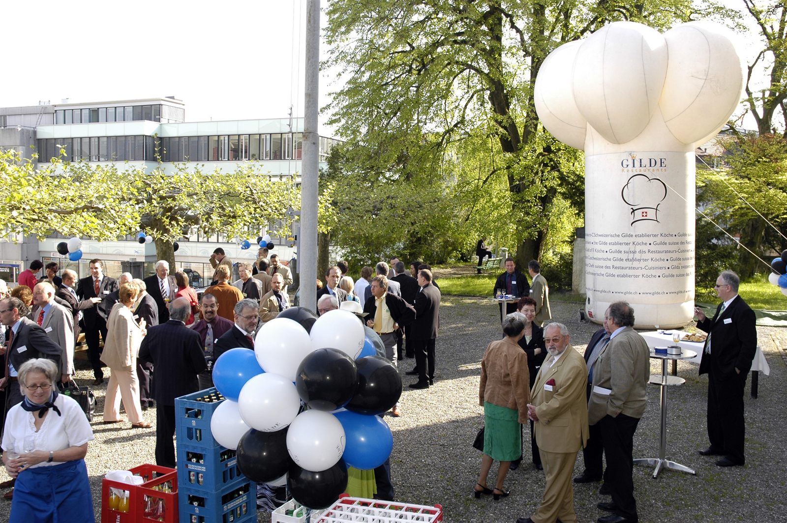 Gilde-Generalversammlung 2005 mit aufblasbarem Kochhut