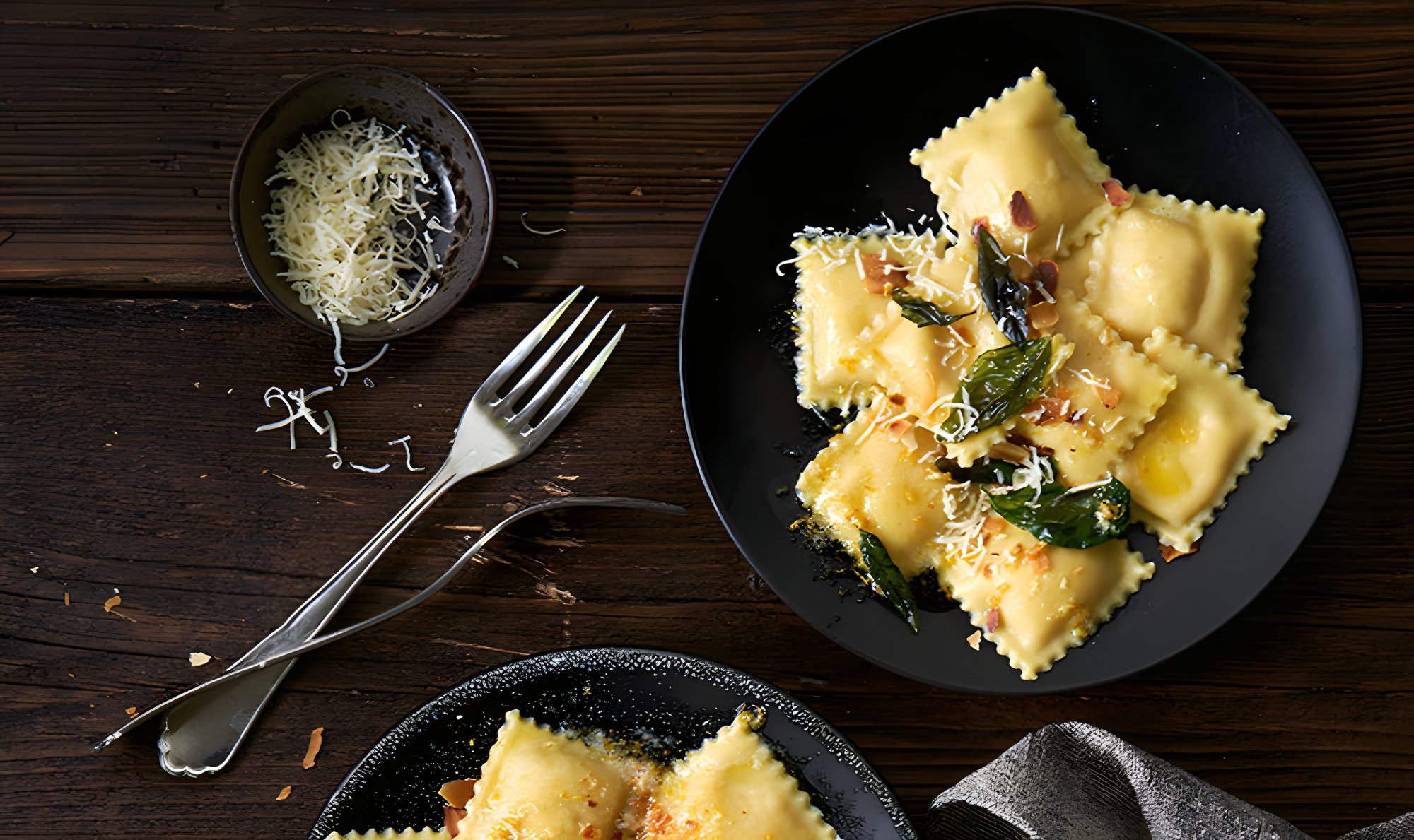 Sbrinz-Ravioli mit Zitronen-Basilikum-Butter